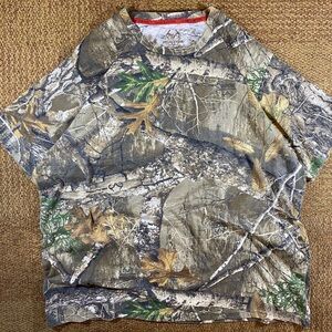 Realtree Brown and Green Camo Men's Tee